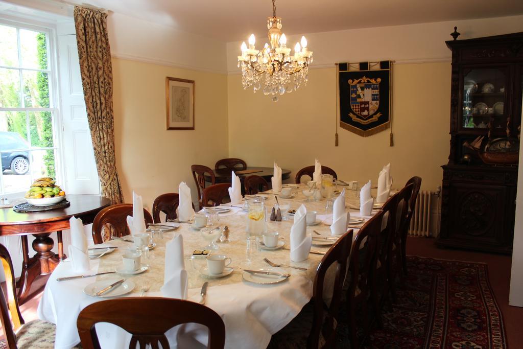 Molland Manor House Bed & Breakfast Сандуич Экстерьер фото