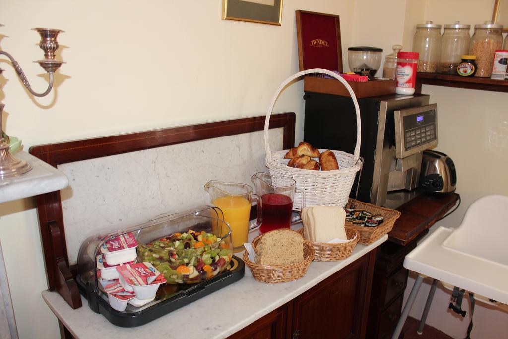 Molland Manor House Bed & Breakfast Сандуич Номер фото