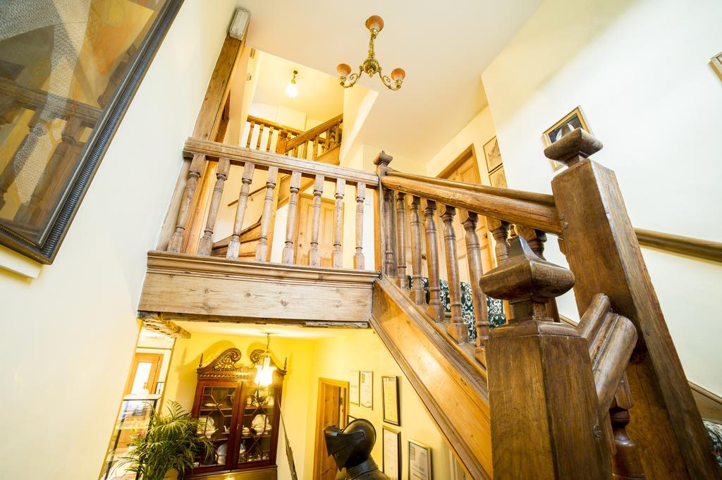 Molland Manor House Bed & Breakfast Сандуич Экстерьер фото