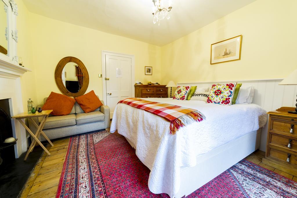 Molland Manor House Bed & Breakfast Сандуич Экстерьер фото