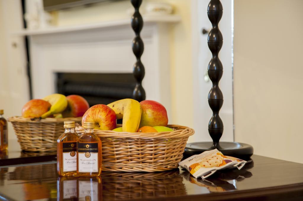 Molland Manor House Bed & Breakfast Сандуич Экстерьер фото