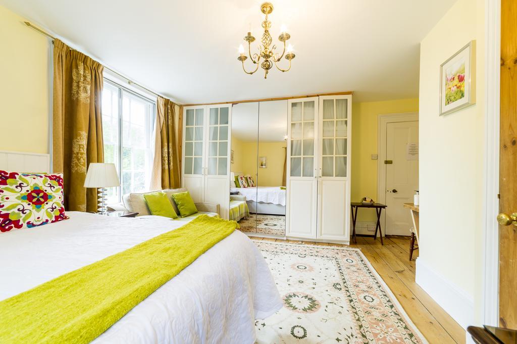 Molland Manor House Bed & Breakfast Сандуич Экстерьер фото