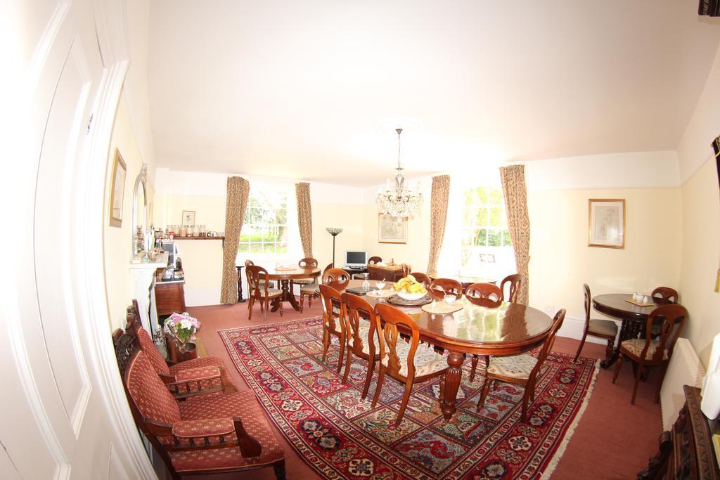 Molland Manor House Bed & Breakfast Сандуич Экстерьер фото